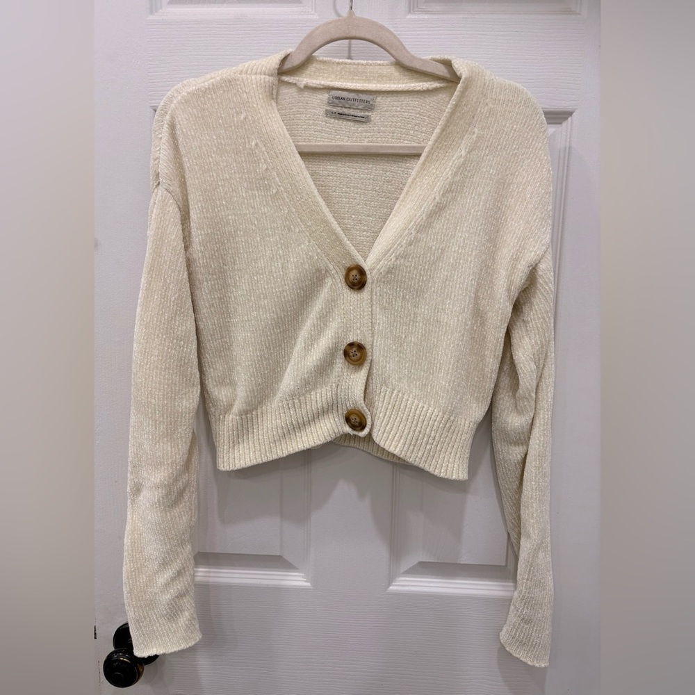Woman’s Urban Outfitters Chenille Cropped Cardigan Size S